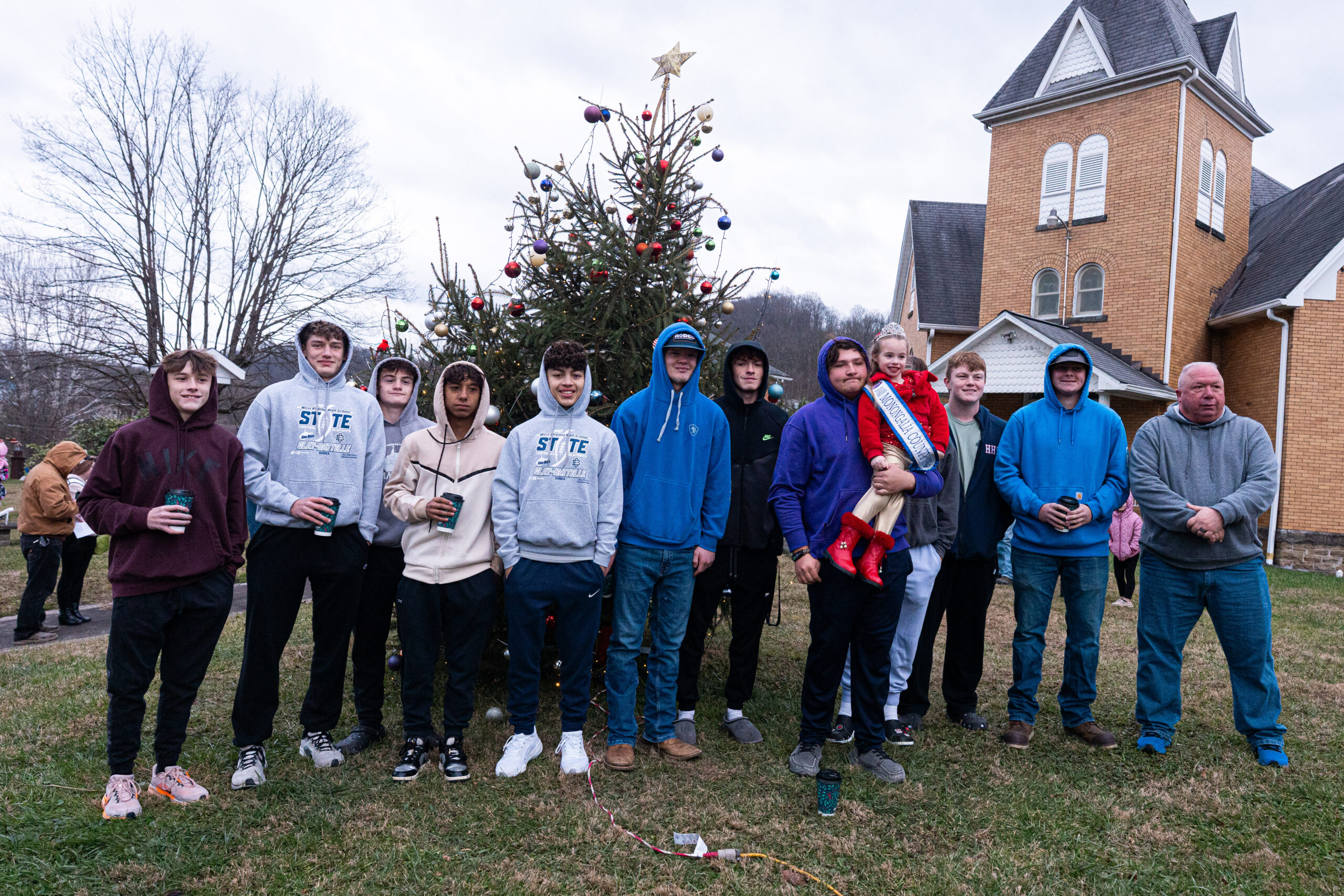 Small town, strong spirit: Blacksville lights the season
